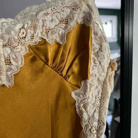 Elegant Gold Yellow Slip Dress with Lace Trim and Low Back - Picture 3 of 11